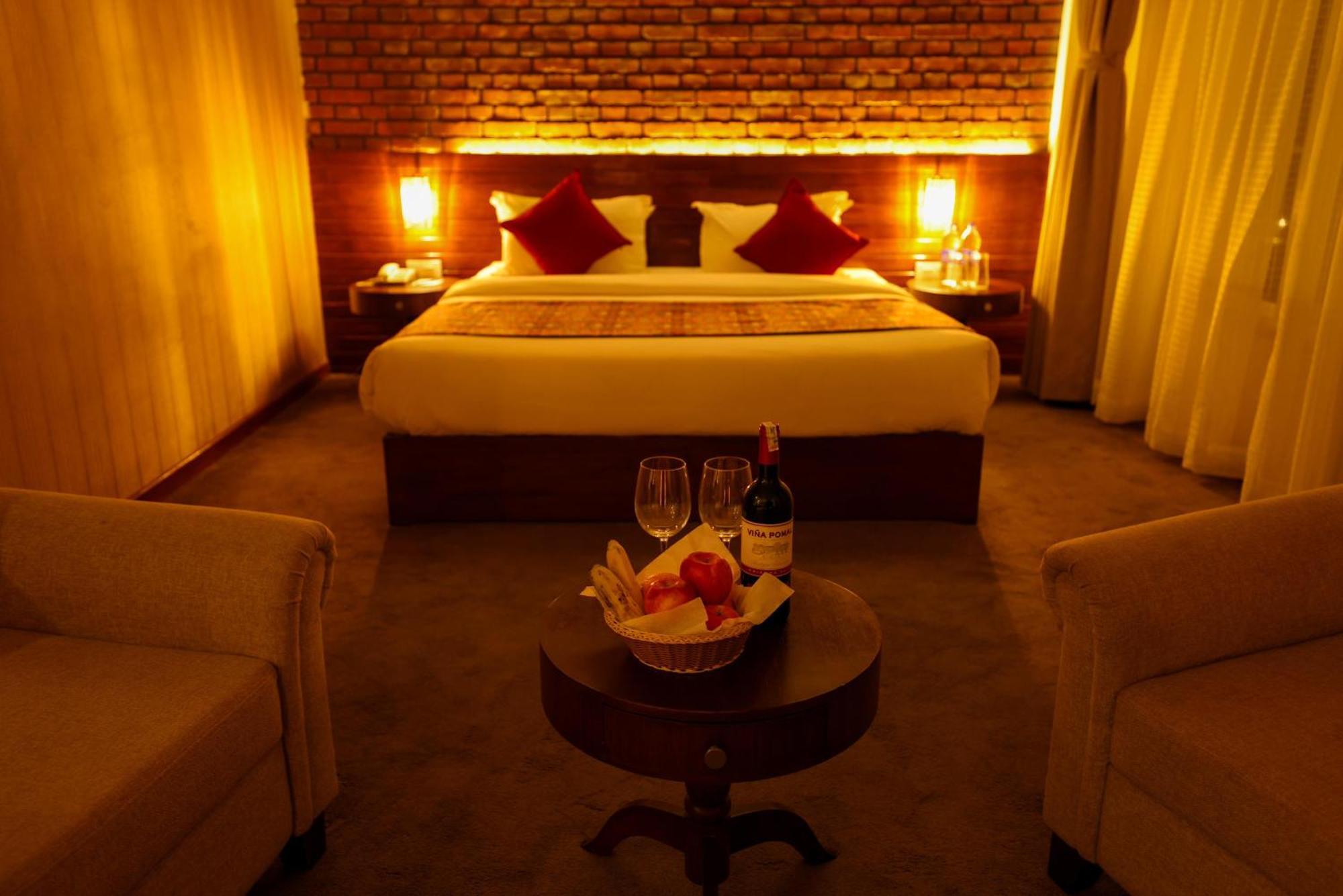Hotel Dolmaling Kathmandu Exterior photo