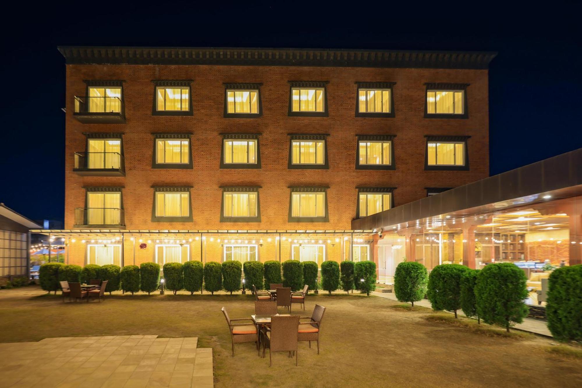 Hotel Dolmaling Kathmandu Exterior photo